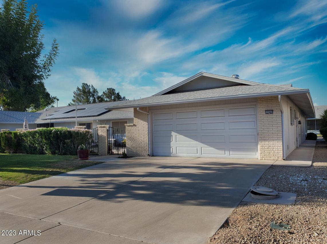 12942 W Copperstone Dr., Sun City West, AZ 85375
