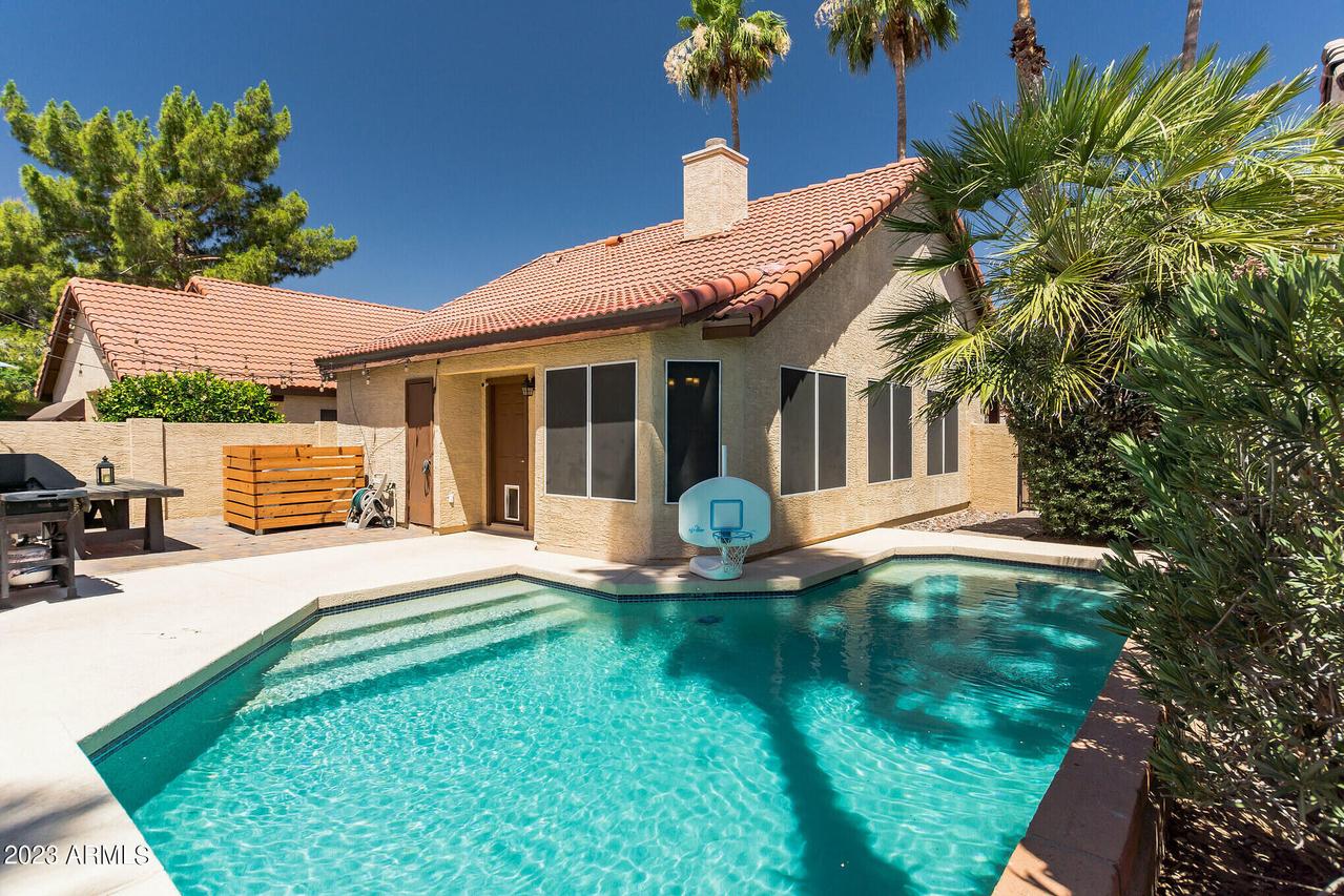 1907 E Velvet Dr., Tempe, AZ 85284