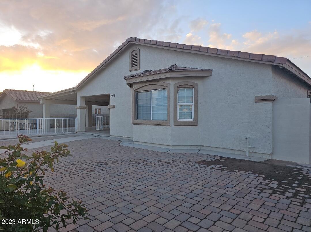 5498 E Red Bird Ln., San Tan Valley, AZ 85140