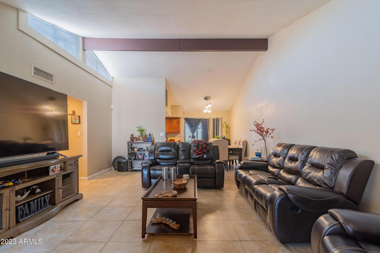 7144 N 63rd Dr., Glendale, AZ 85301