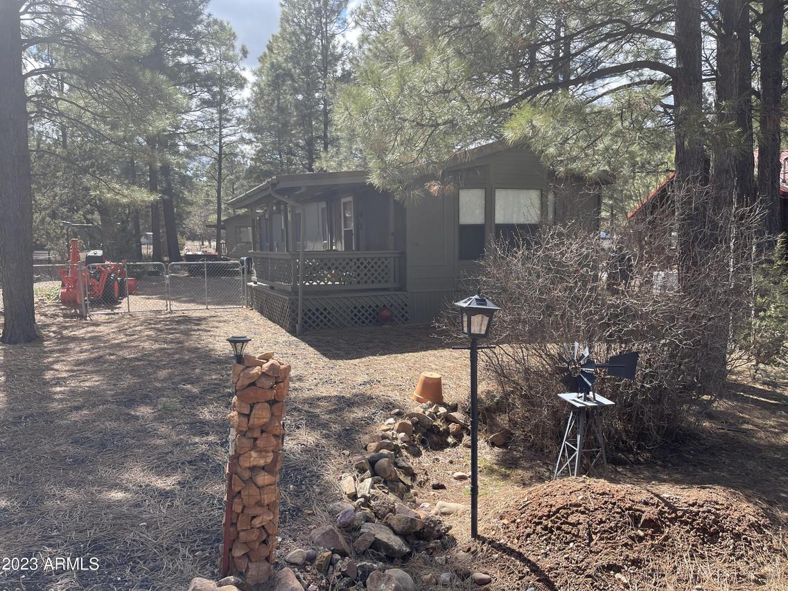 2888 Big Pine Rd., Overgaard, AZ 85933