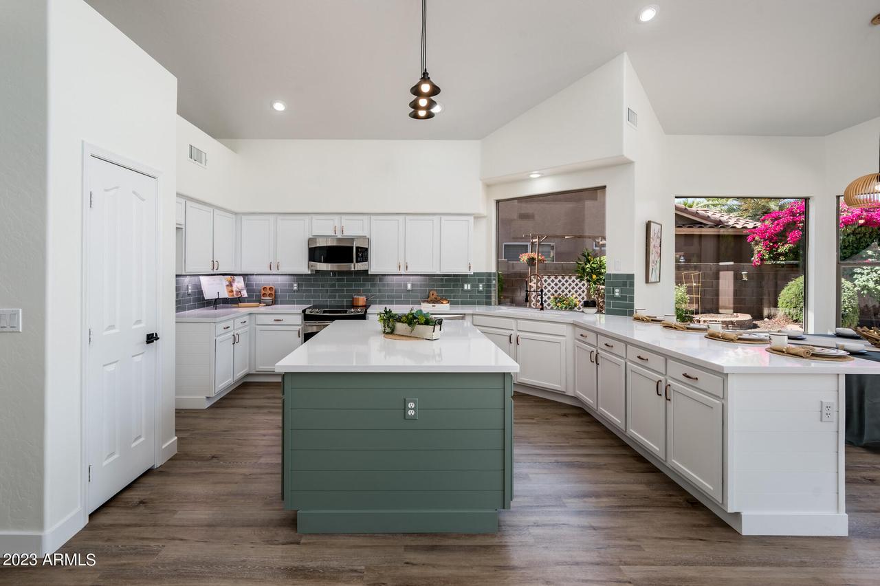 1414 S Sandstone St., Gilbert, AZ 85296