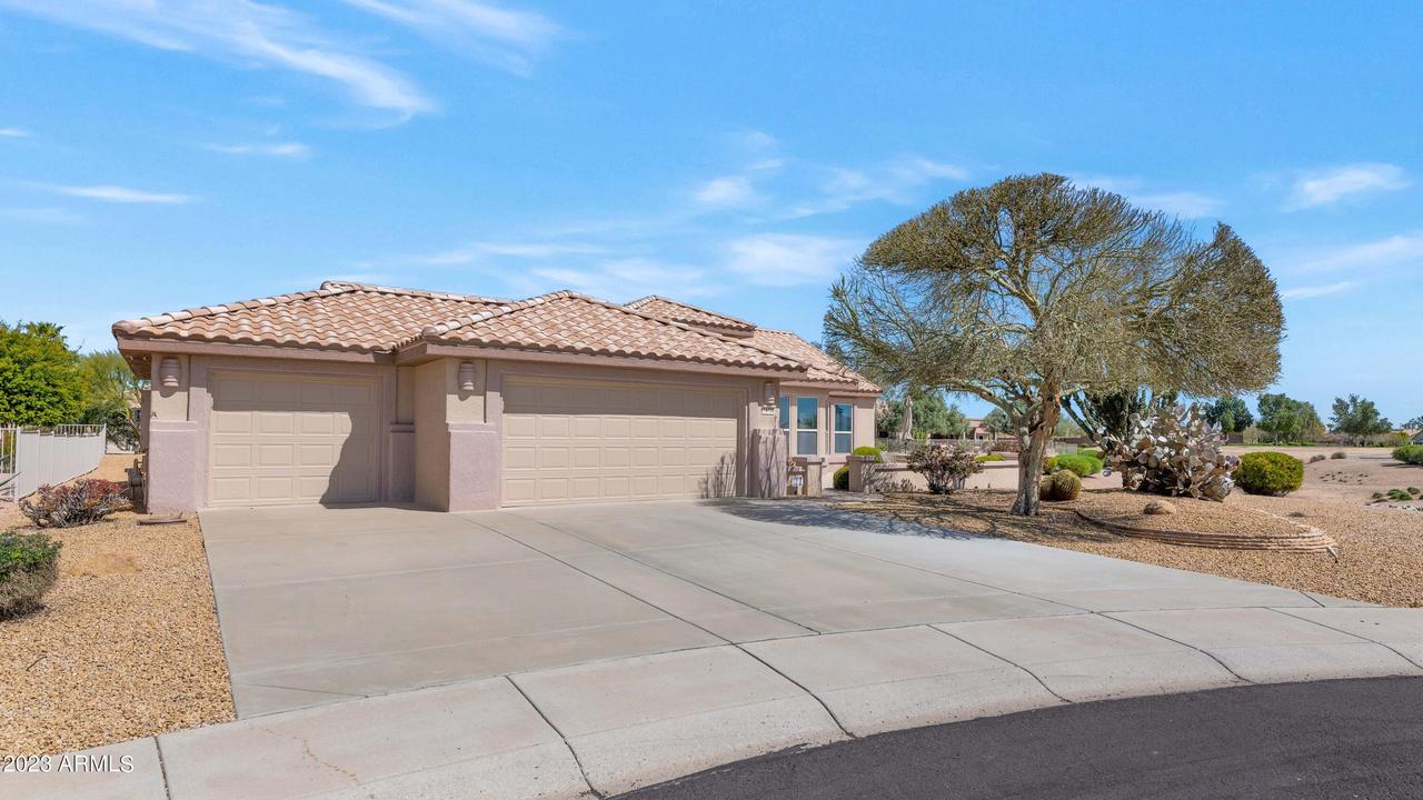 15700 W Huntley Ct., Surprise, AZ 85374