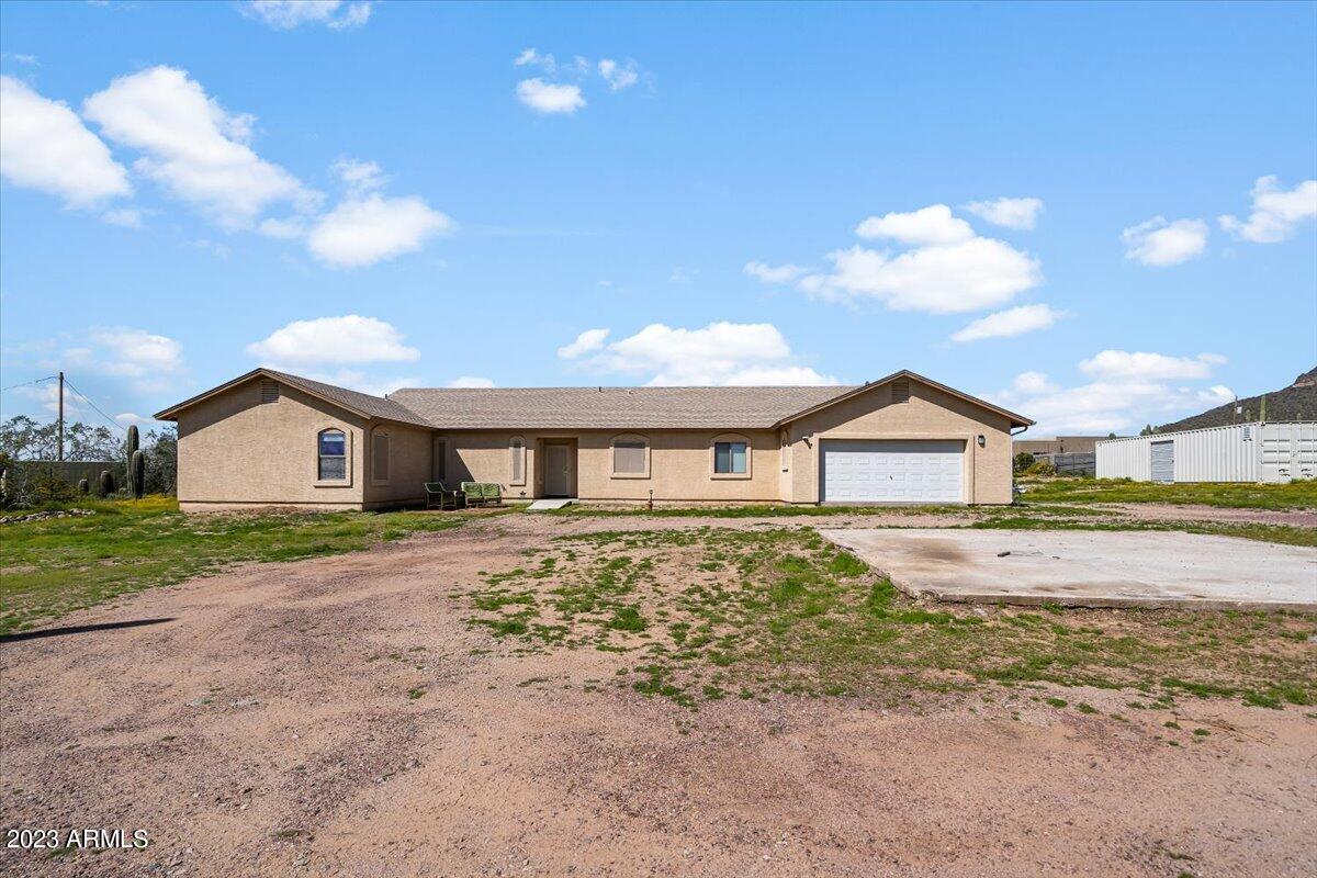 4906 N Warner Dr., Apache Junction, AZ 85120