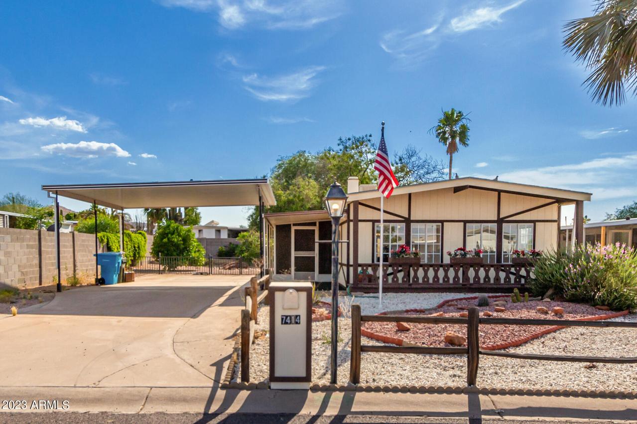 7414 S 43rd St., Phoenix, AZ 85042