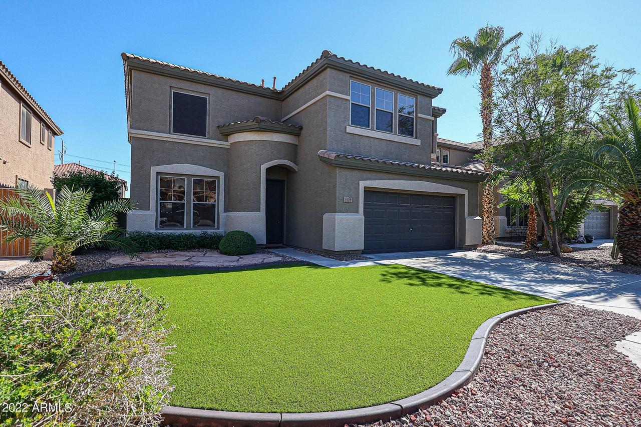 2737 W Redwood Ln., Phoenix, AZ 85045