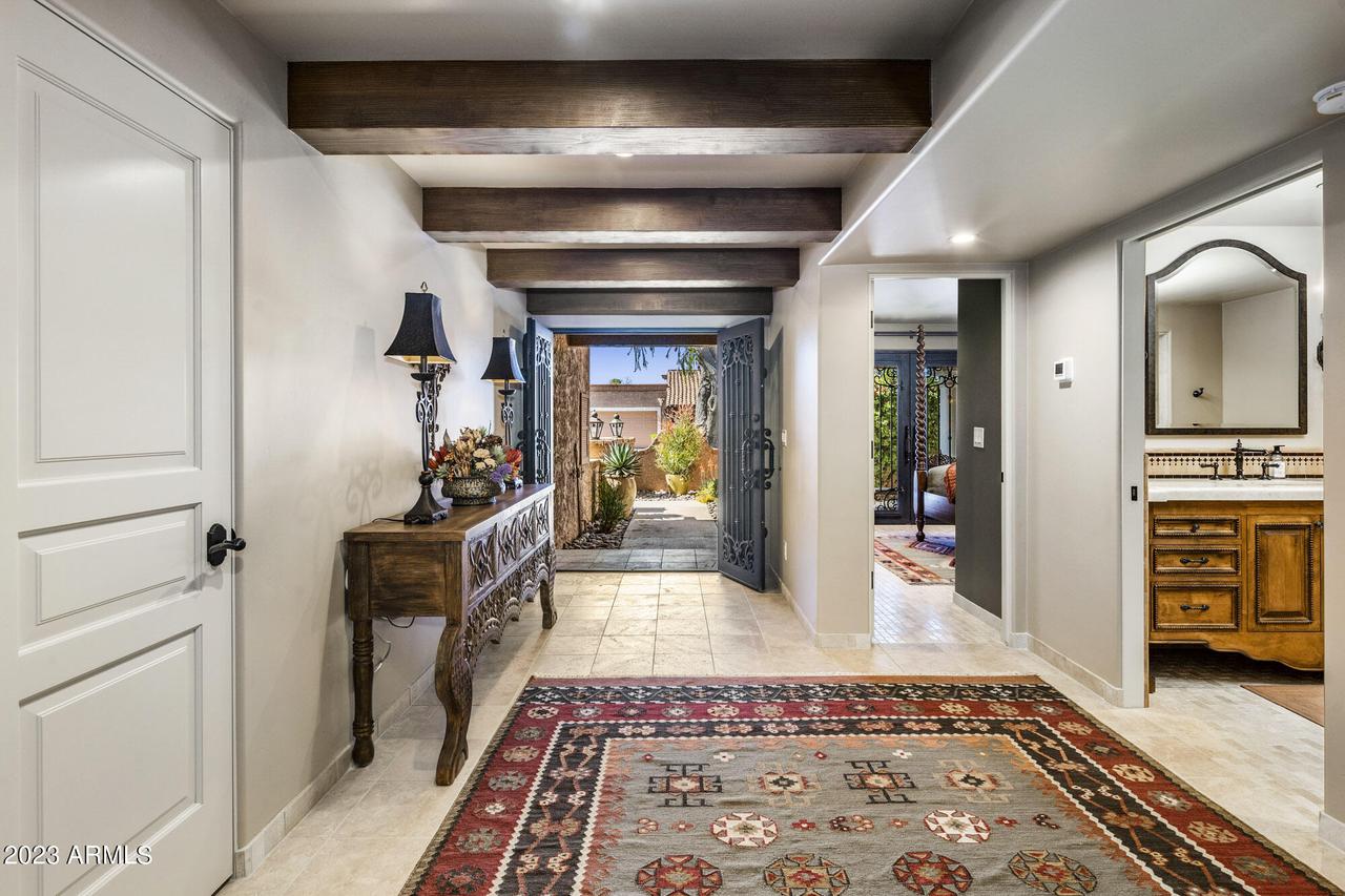 7653 N Via De Fonda, Scottsdale, AZ 85258