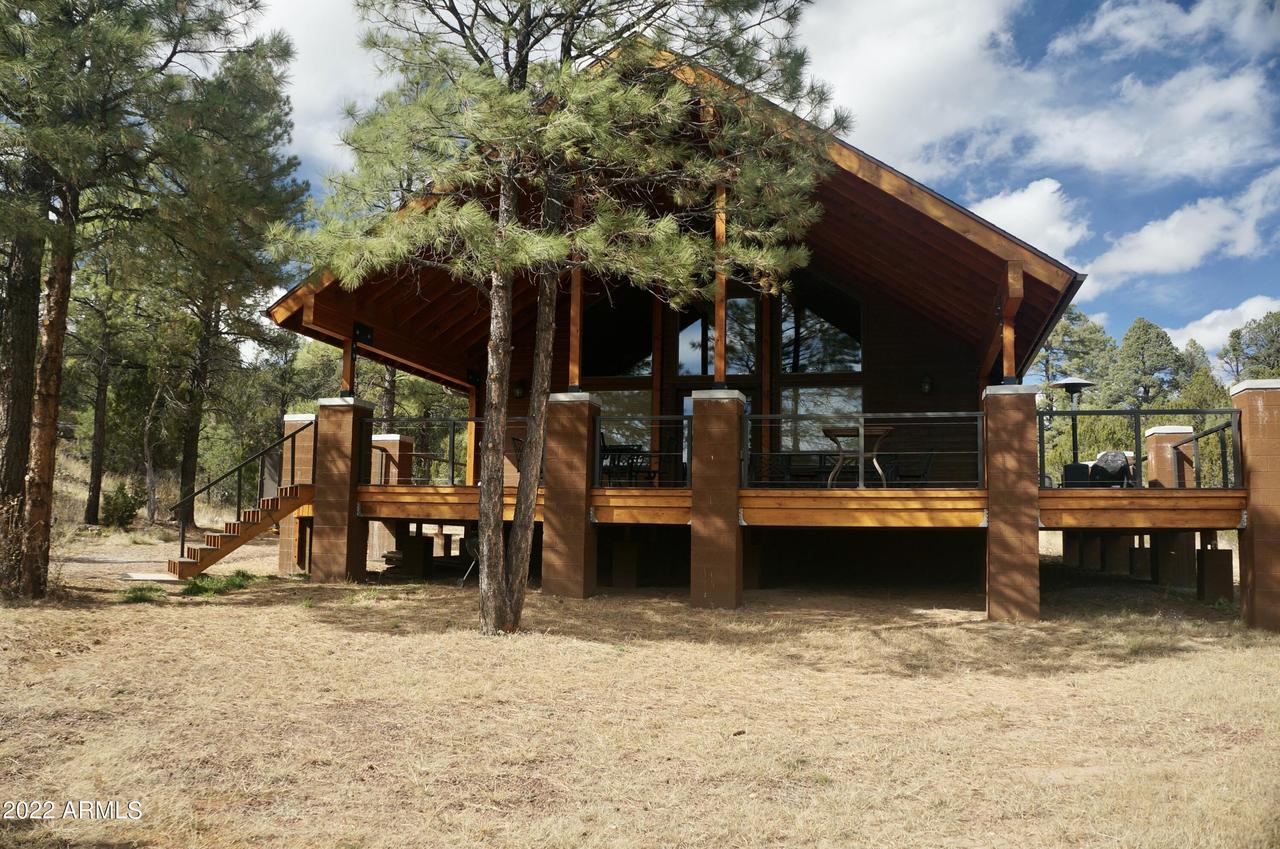 2343 Dovetail Tr., Overgaard, AZ 85933