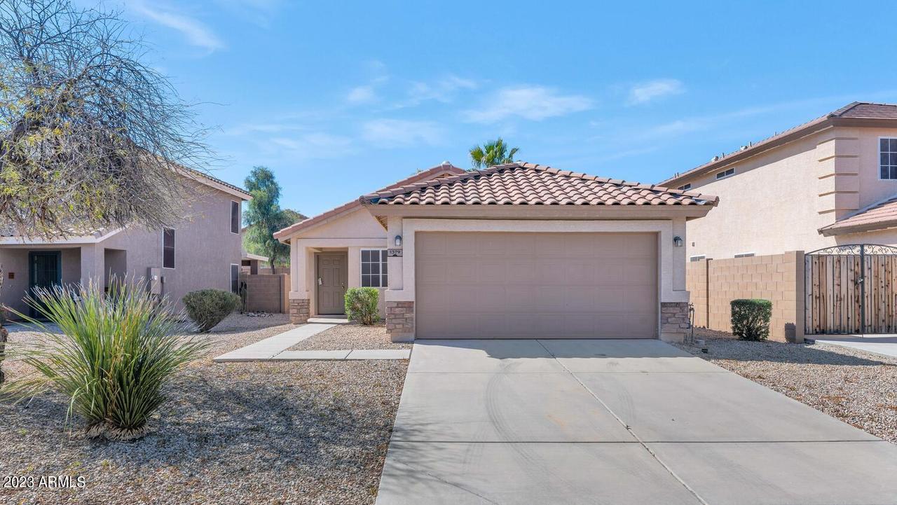 1379 E Stirrup Ln., San Tan Valley, AZ 85143