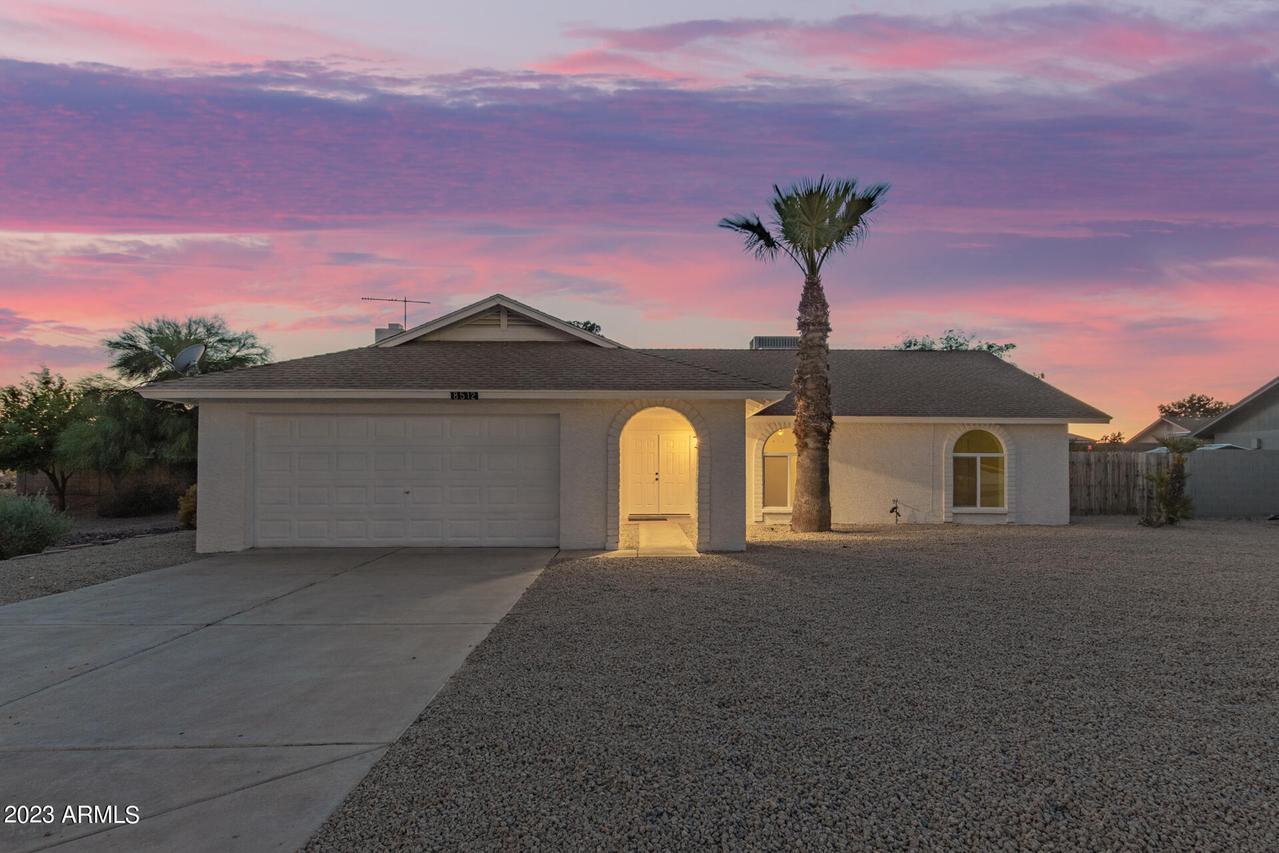8512 N 83rd Dr., Peoria, AZ 85345