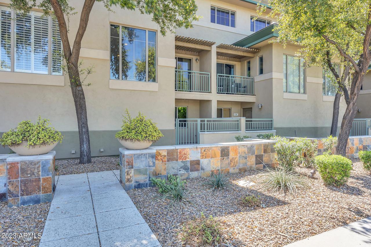 815 E Rose Ln. #135, Phoenix, AZ 85014