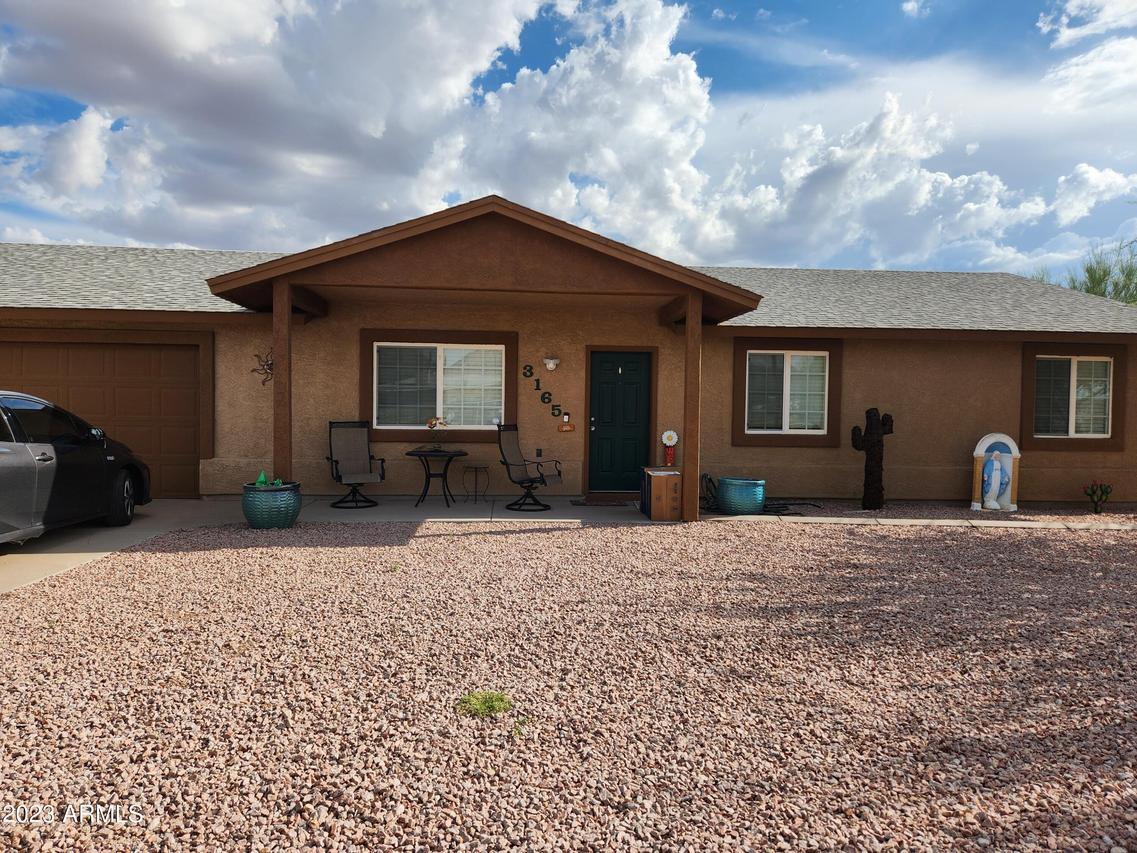 3165 W Foothill St., Apache Junction, AZ 85120