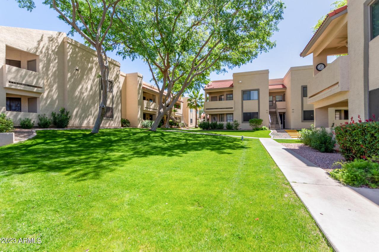 145 N 74th St. #206, Mesa, AZ 85207
