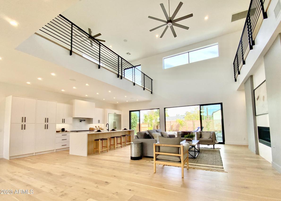 4902 E Piccadilly Rd., Phoenix, AZ 85018