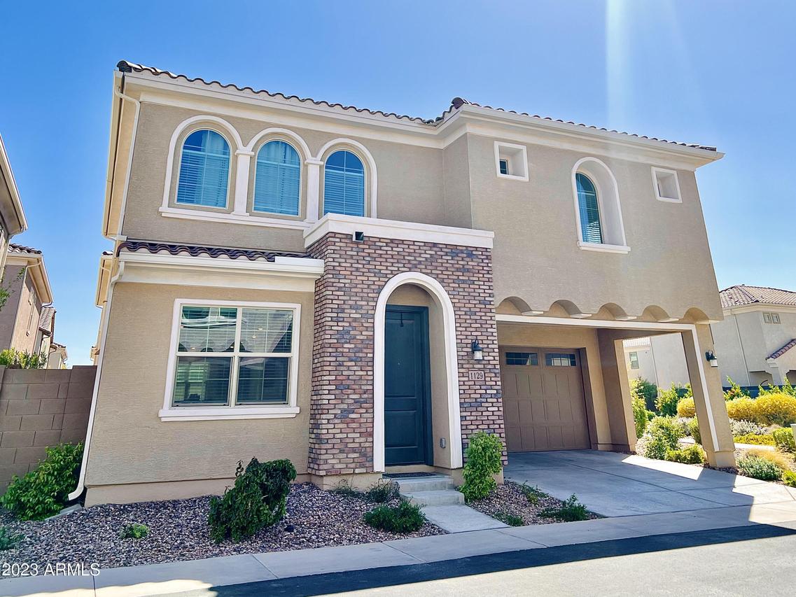 1129 E Sabino Dr., Chandler, AZ 85286