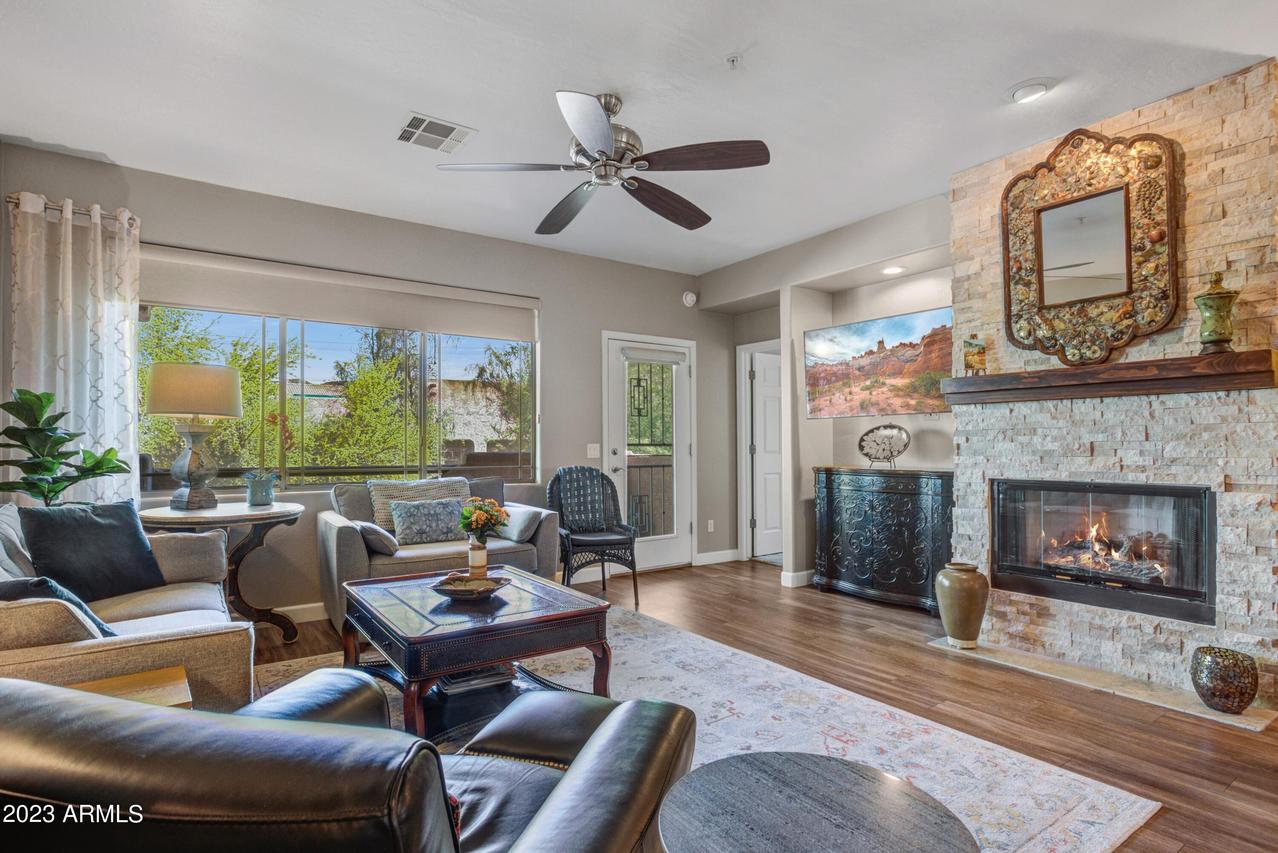 11500 E Cochise Dr. #2040, Scottsdale, AZ 85259