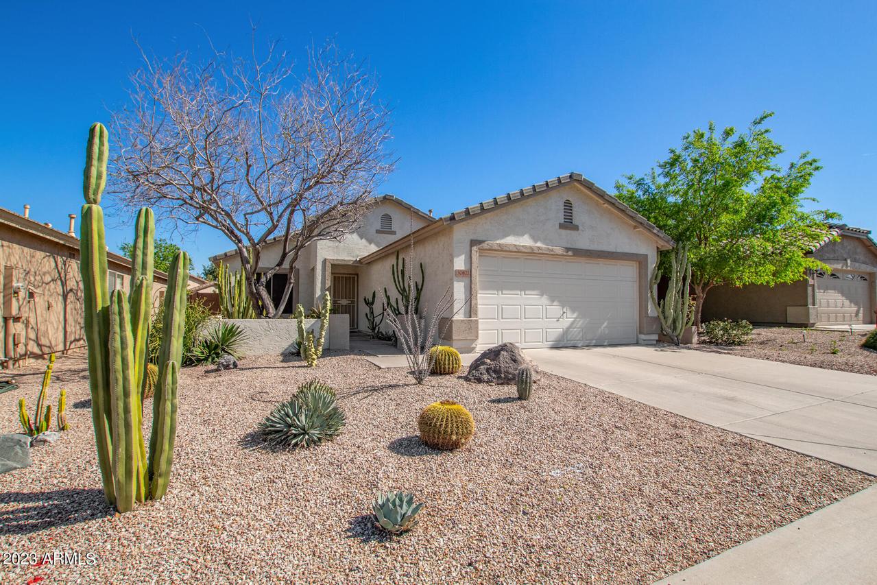 30821 N Coral Bean Dr., San Tan Valley, AZ 85143