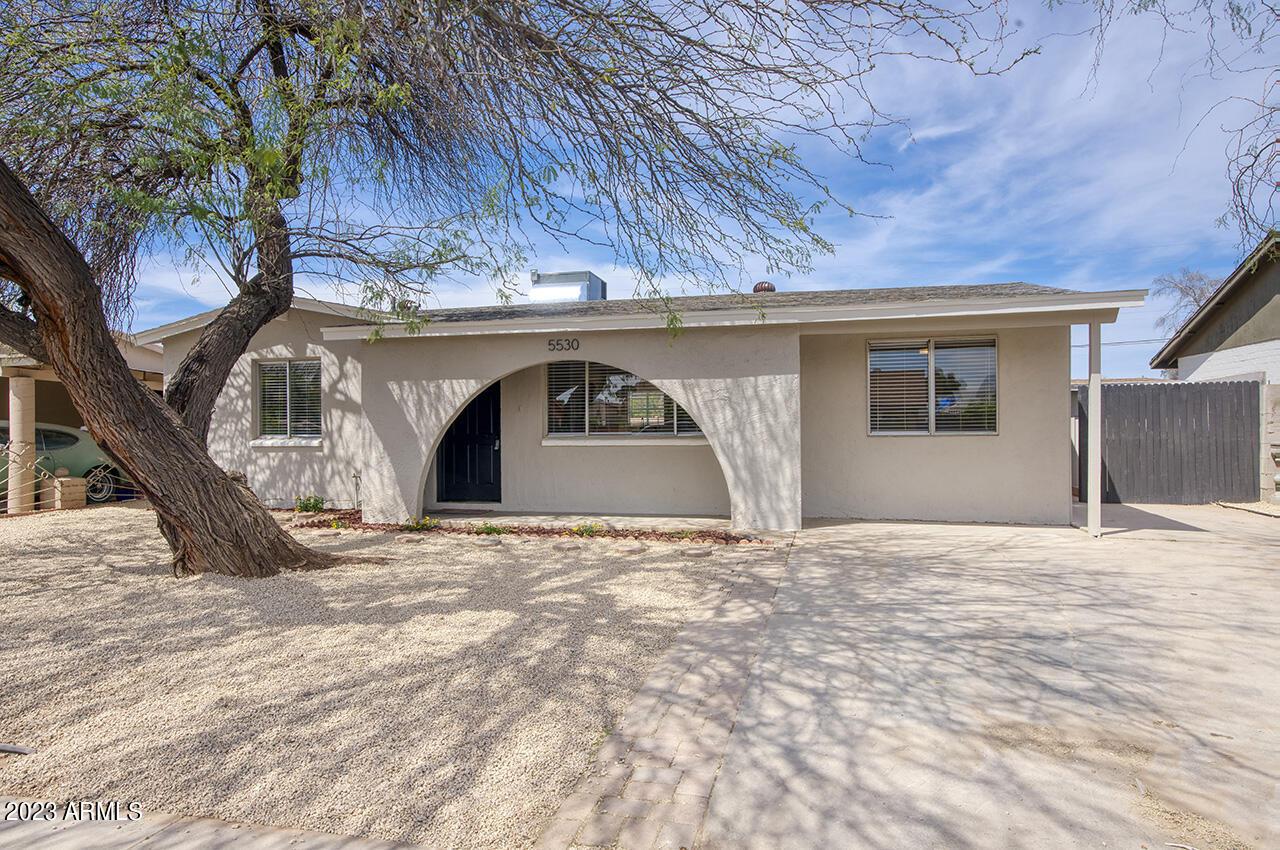 5530 W La Reata Ave., Phoenix, AZ 85035