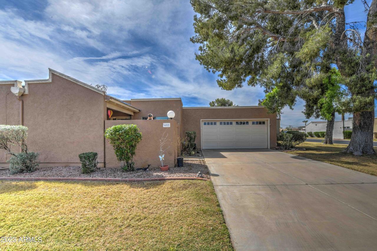452 Leisure World, Mesa, AZ 85206