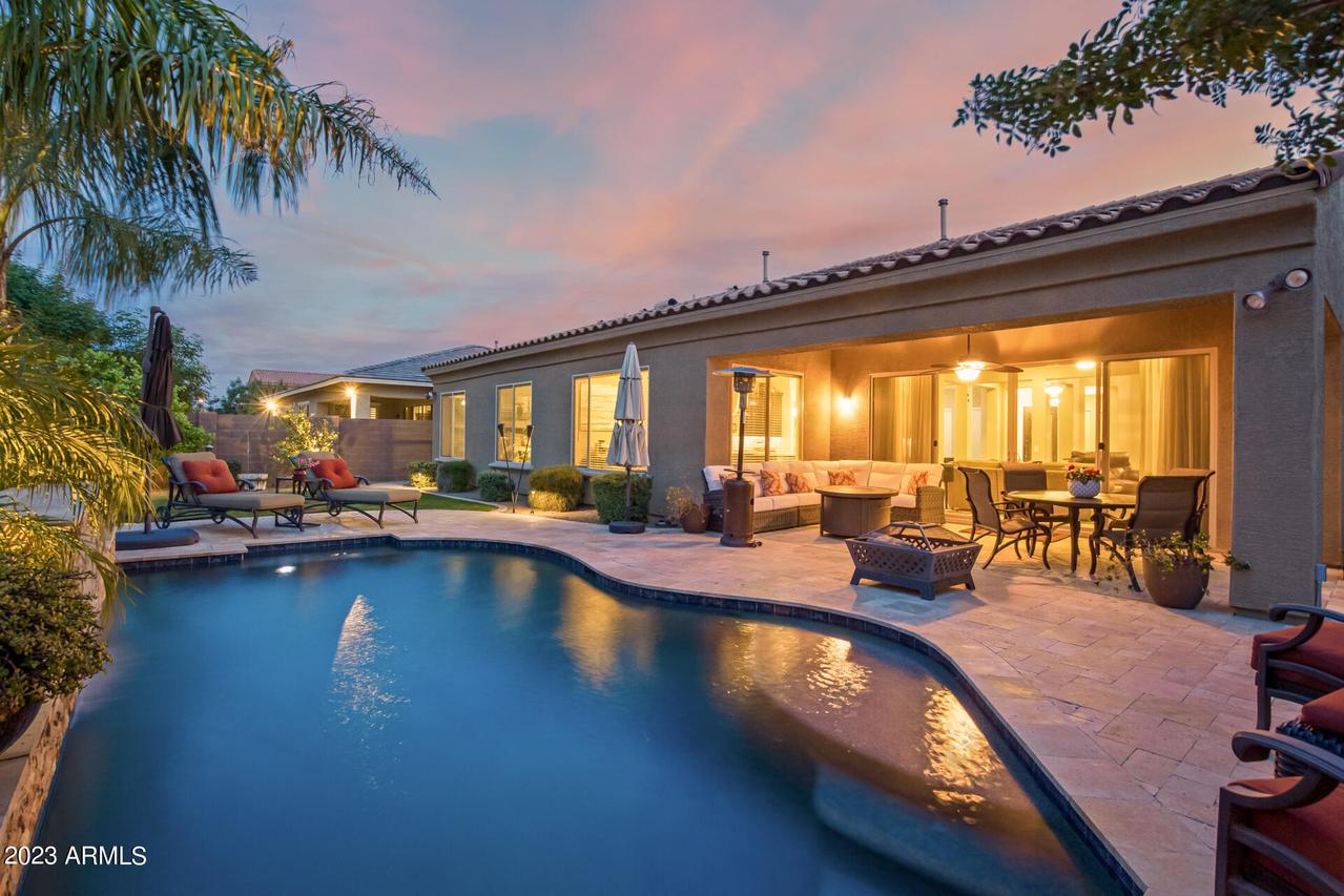 2204 E Tomahawk Dr., Gilbert, AZ 85298