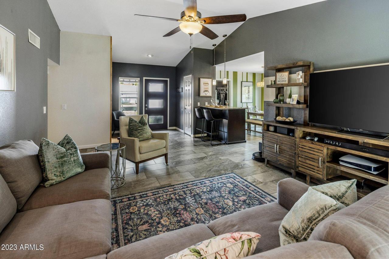 1549 E Whitten St., Chandler, AZ 85225