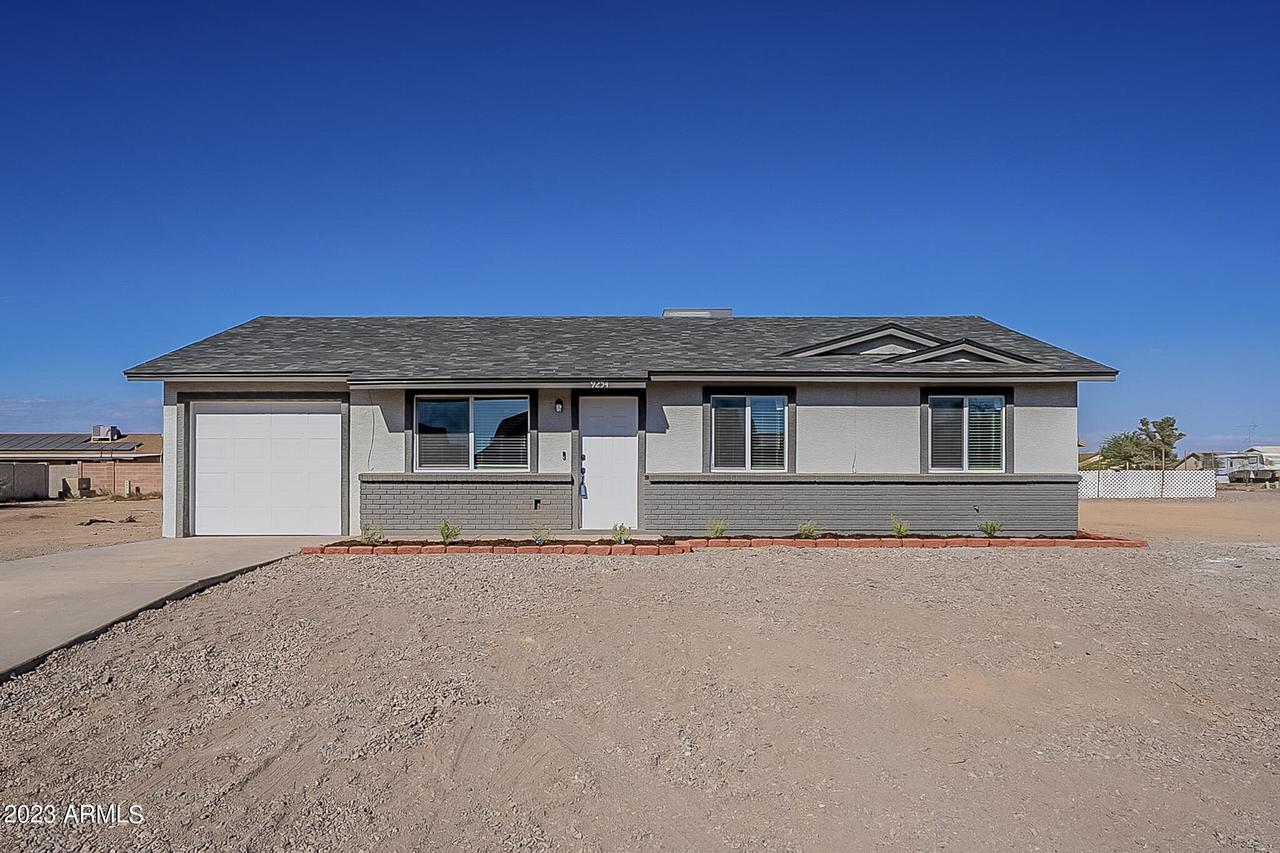 9254 W Raven Dr., Arizona City, AZ 85123