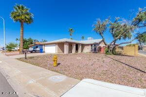 2011 N Verano Way, Chandler, AZ 85224