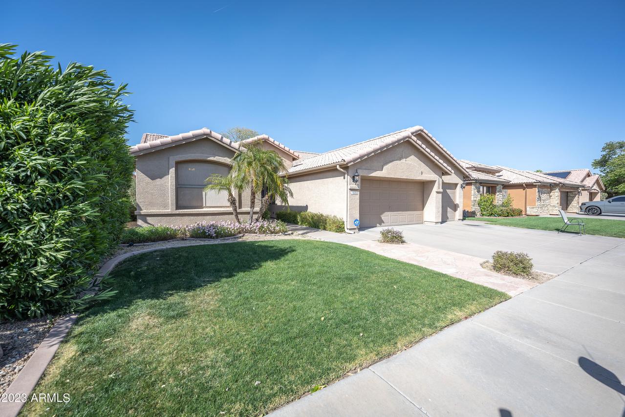 4050 W Irma Ln., Glendale, AZ 85308