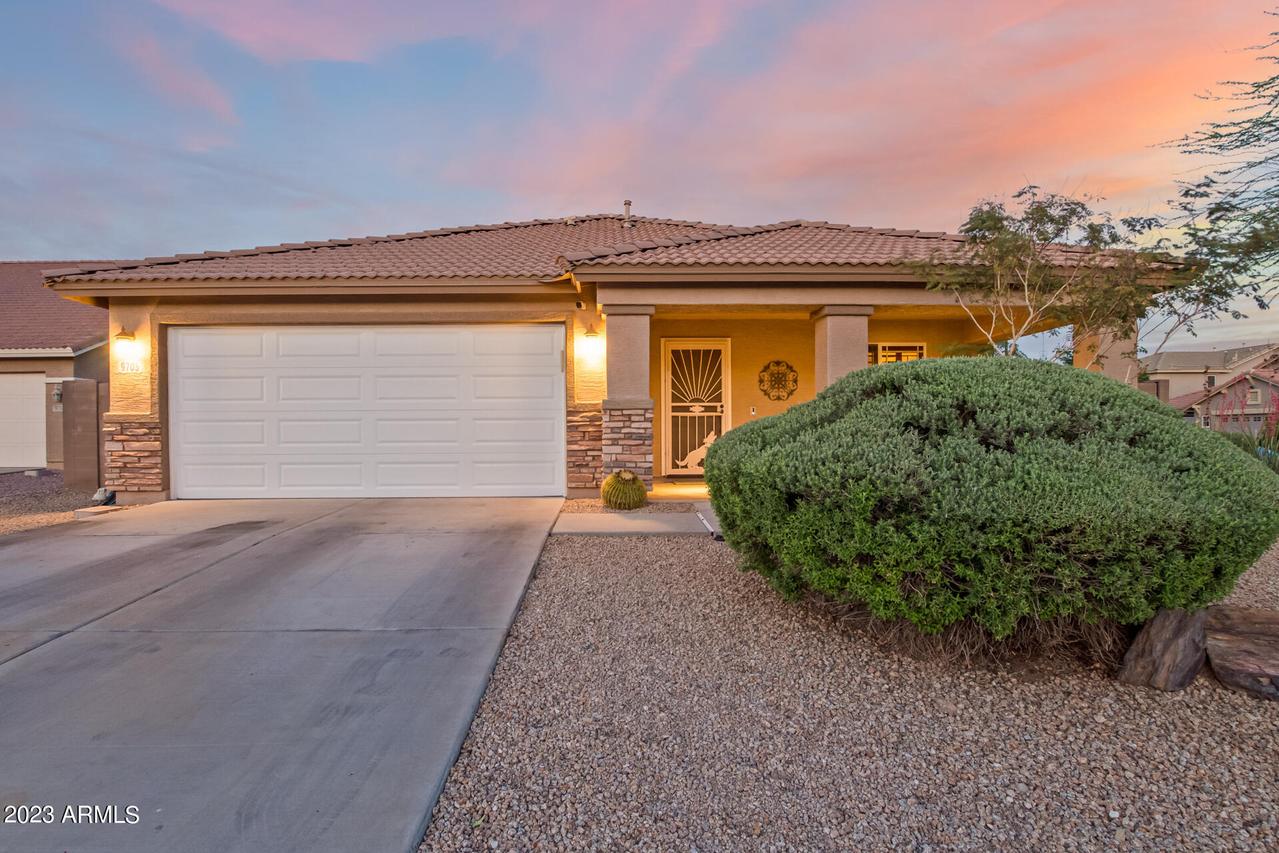 9705 N Pembroke Ct., Waddell, AZ 85355