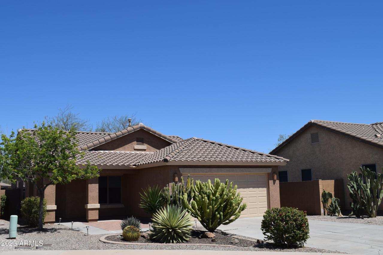 3328 W Belle Ave., San Tan Valley, AZ 85144