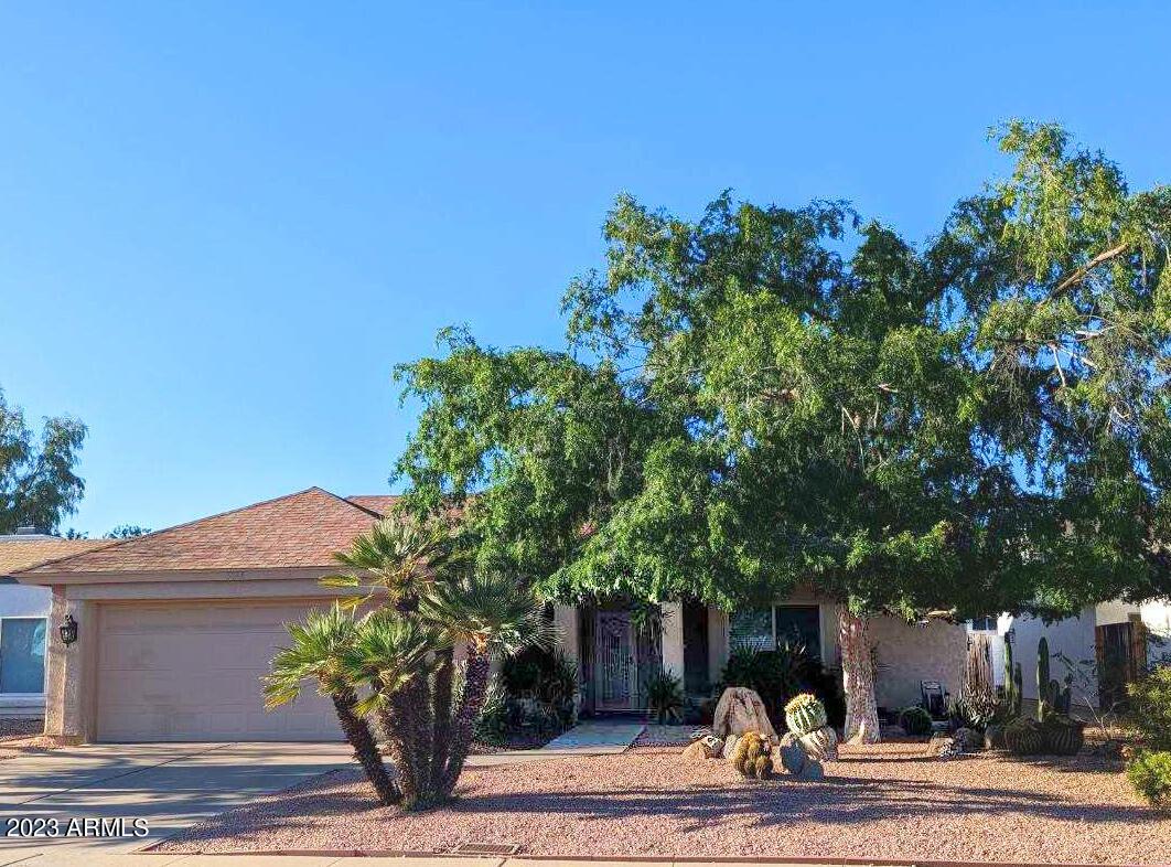 3844 E Waltann Ln., Phoenix, AZ 85032
