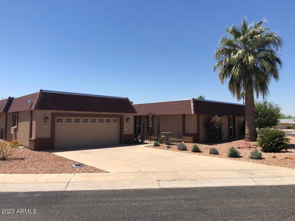 16029 N Meadow Park Dr., Sun City, AZ 85351