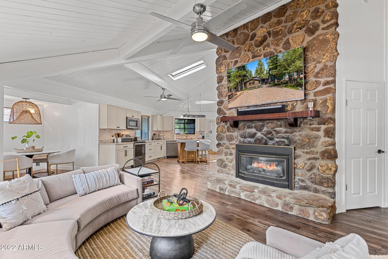 1270 E Antelope Tr., Munds Park, AZ 86017