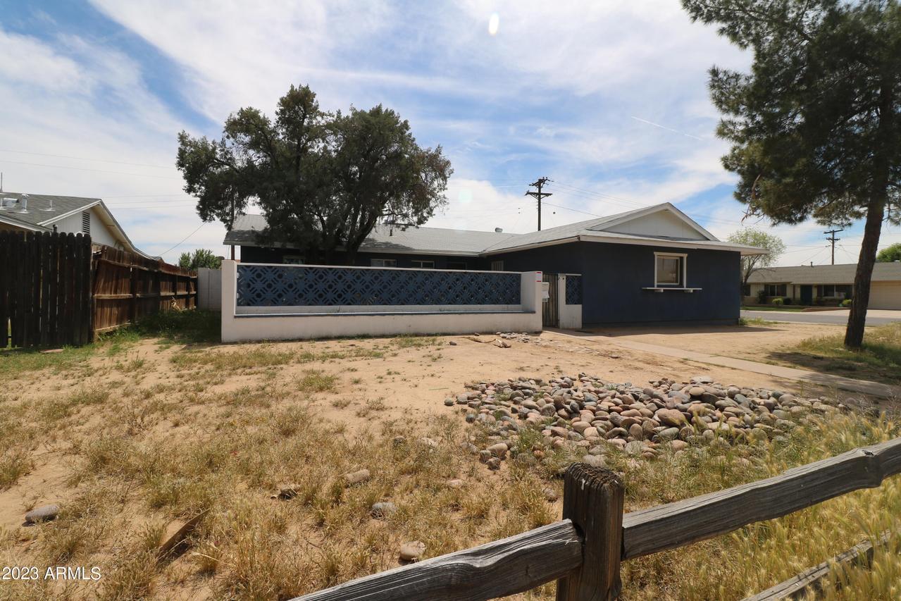 8027 W Cheery Lynn Rd., Phoenix, AZ 85033