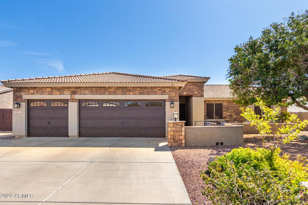 2031 N Hall, Mesa, AZ 85203
