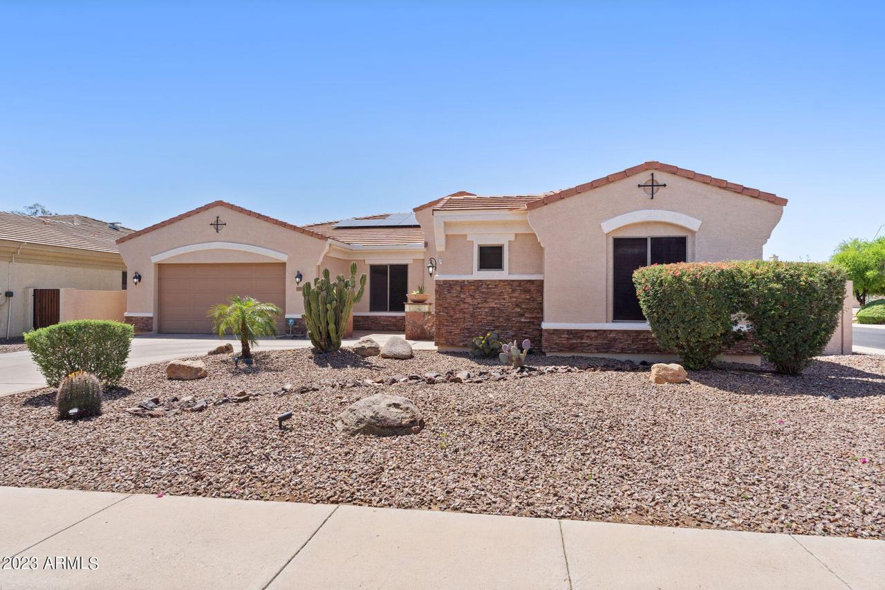 14218 N 90th Ln., Peoria, AZ 85381