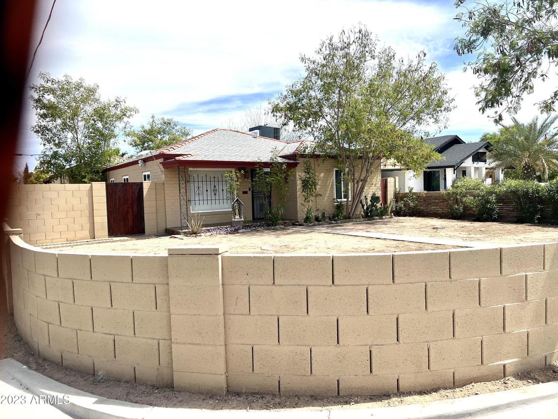2045 N 21st Pl., Phoenix, AZ 85006