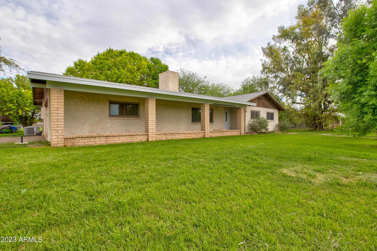 6407 W Fremont Rd., Laveen, AZ 85339