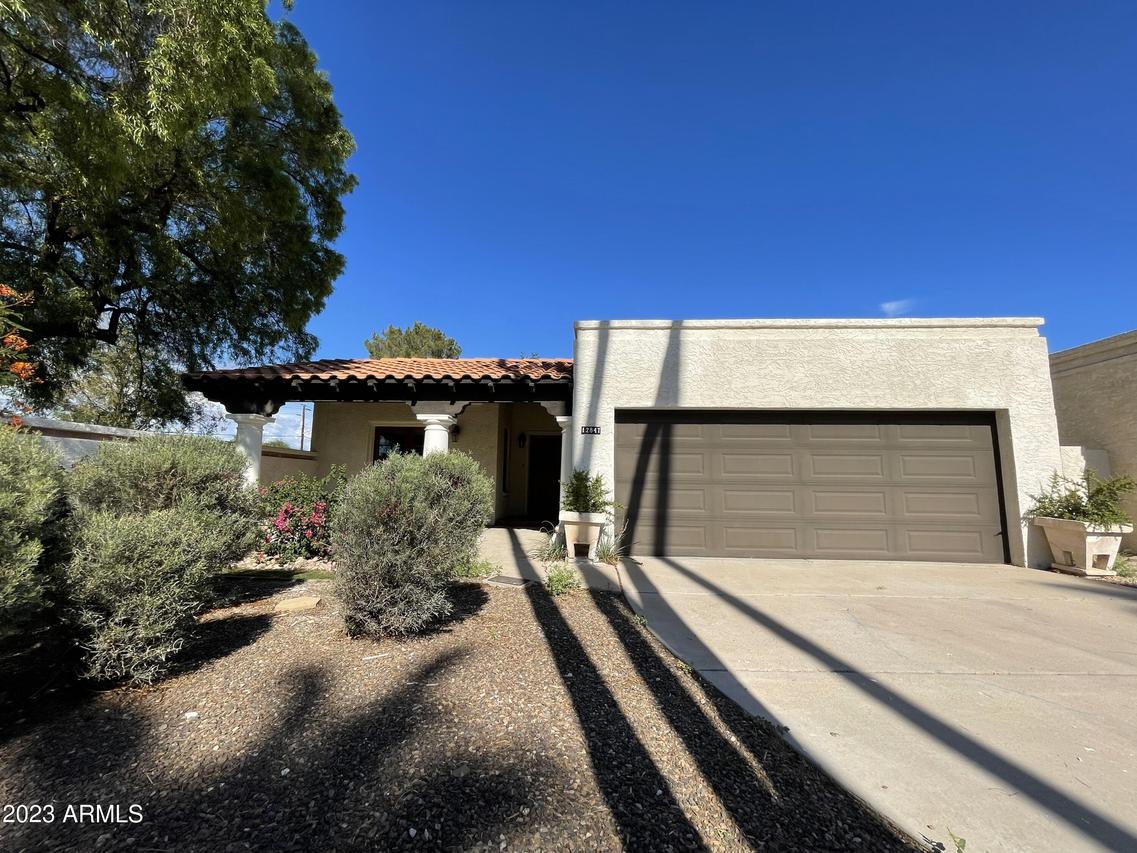 12847 N 40th Way, Phoenix, AZ 85032