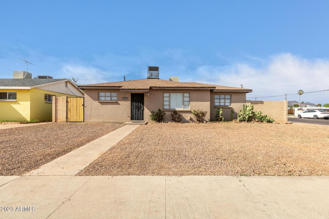 2902 W Butler Dr., Phoenix, AZ 85051