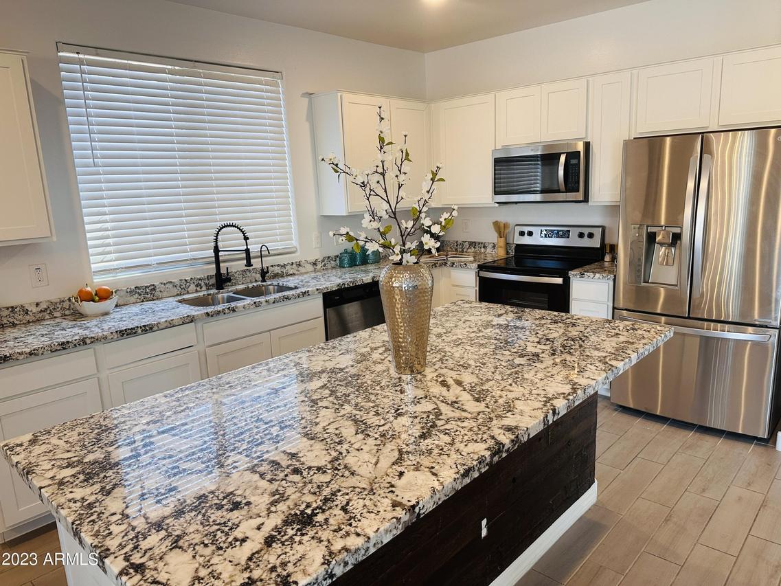 1887 S 215th Dr., Buckeye, AZ 85326