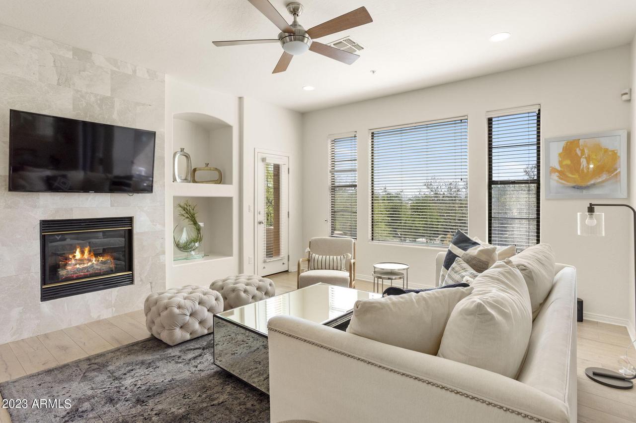 16600 N Thompson Peak Pkwy. #2046, Scottsdale, AZ 85260