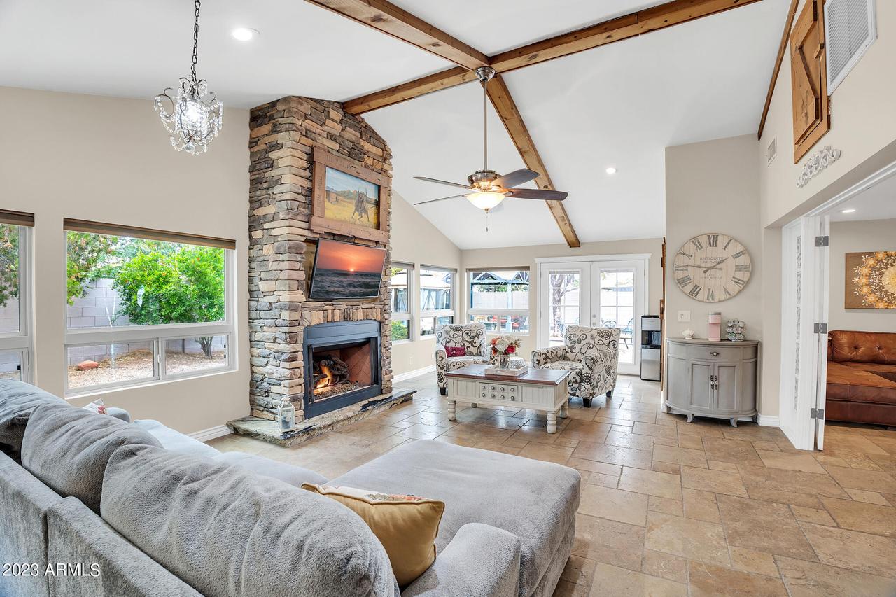 2518 E Larkspur Dr., Phoenix, AZ 85032