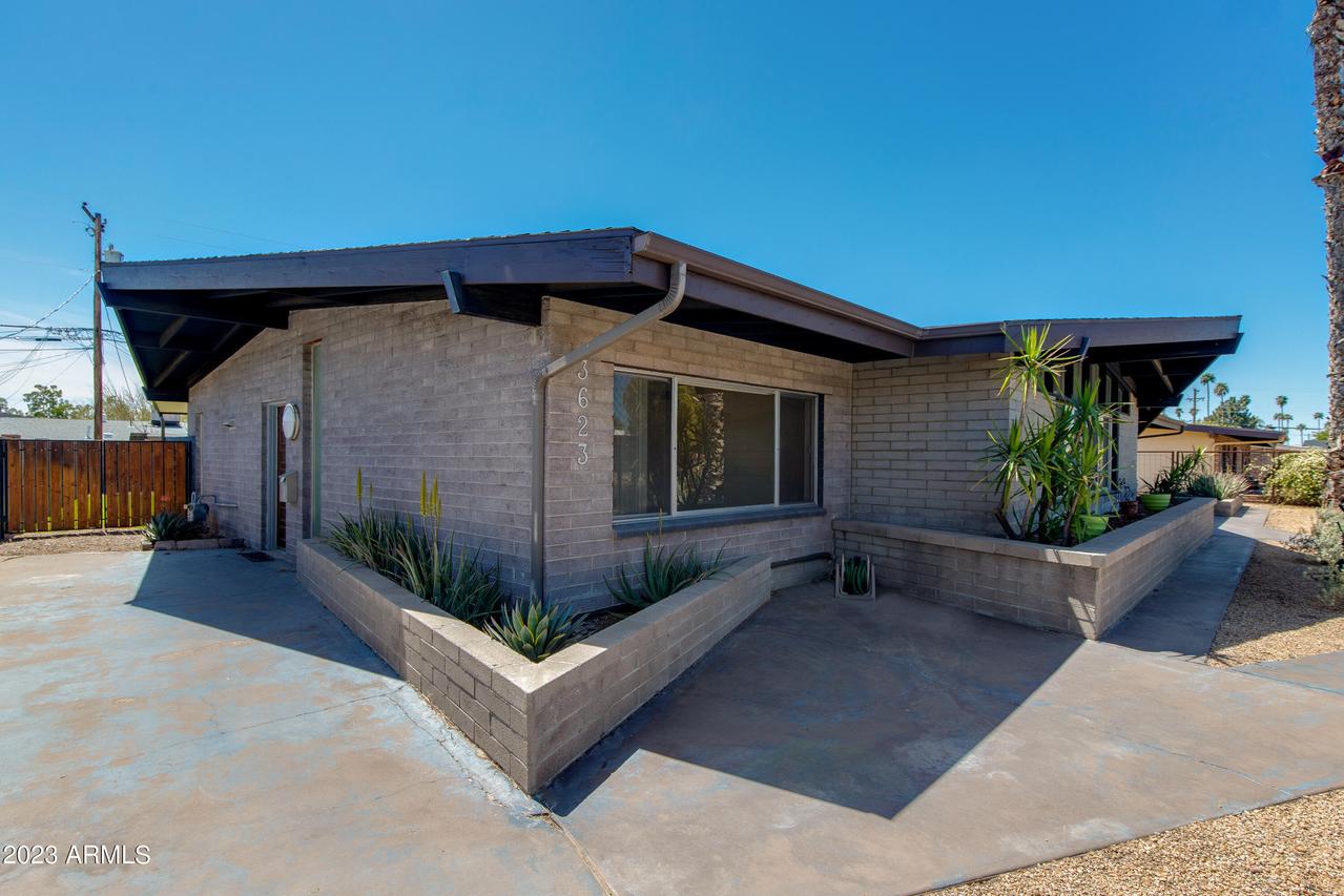 3623 E Montecito Ave., Phoenix, AZ 85018