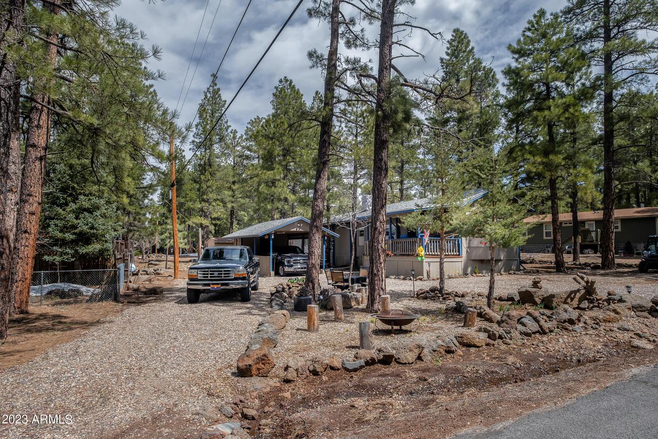 990 E Caribou Rd., Munds Park, AZ 86017