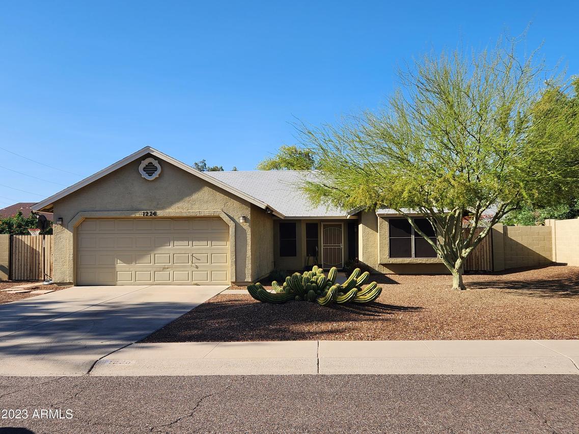 1226 E Taro Ln., Phoenix, AZ 85024