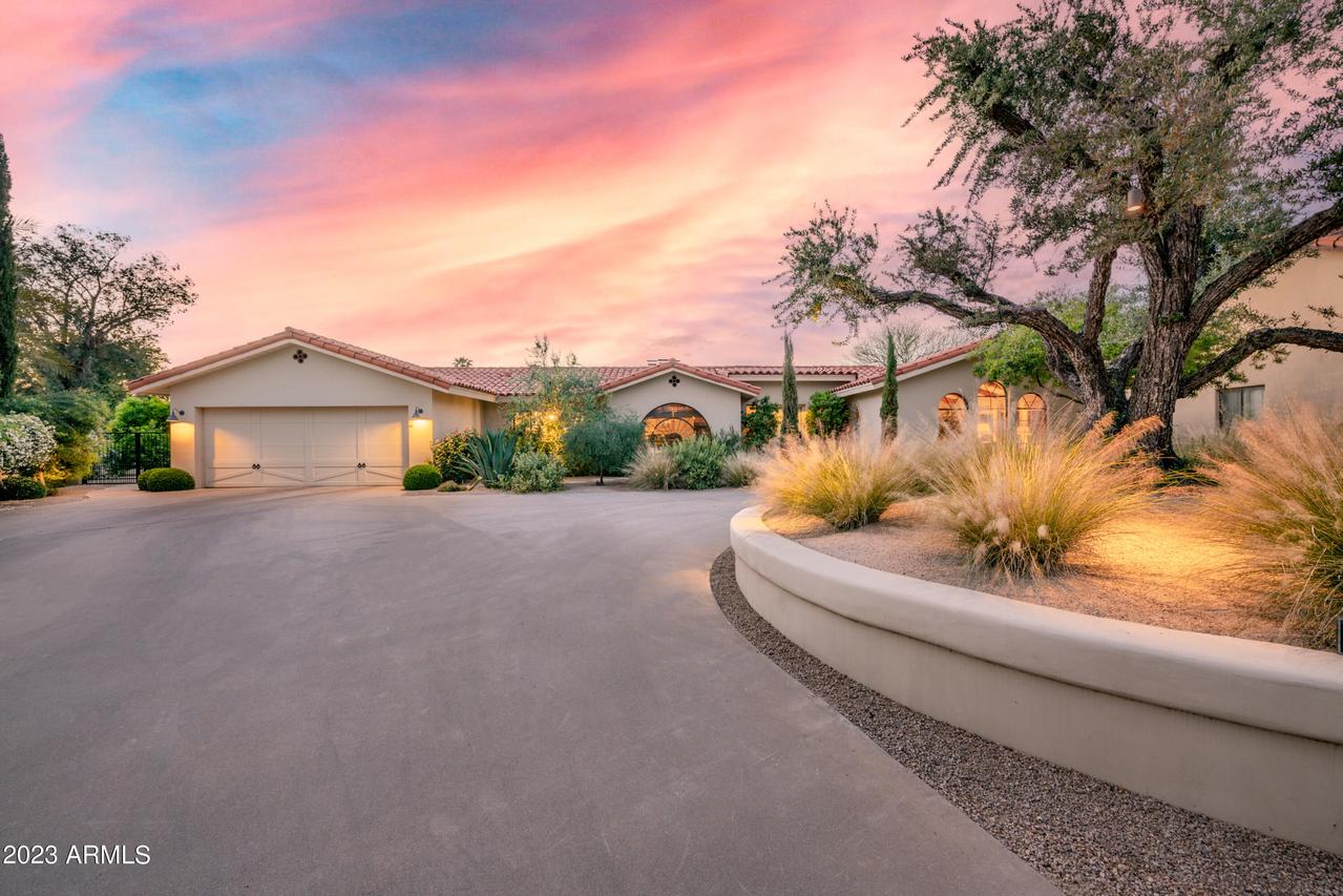8462 N 82nd St., Scottsdale, AZ 85258