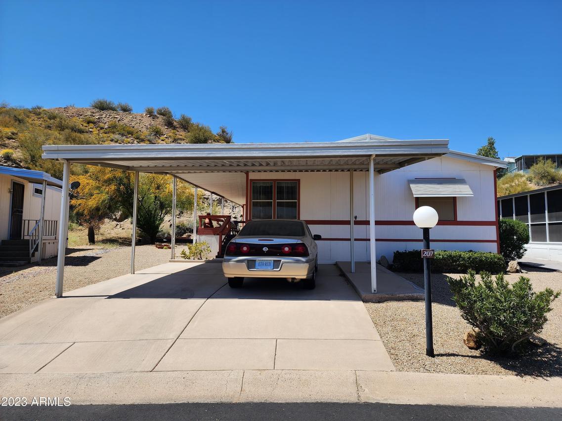 2233 E Behrend Dr. #207, Phoenix, AZ 85024