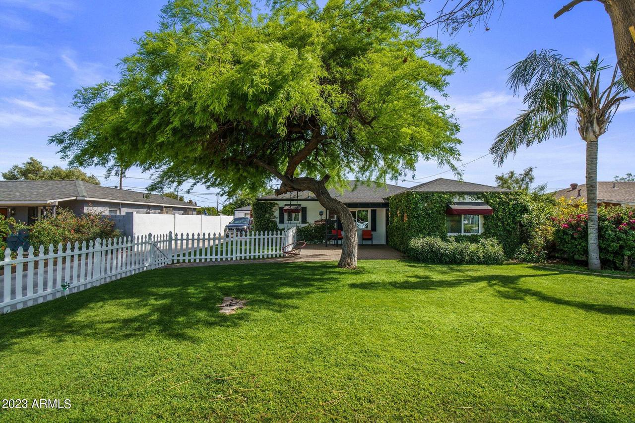 1717 W Earll Dr., Phoenix, AZ 85015
