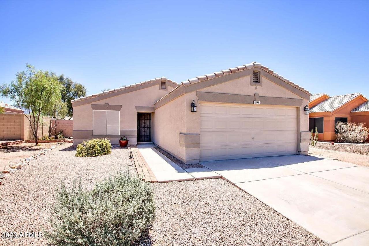 2099 S Cardinal Dr., Apache Junction, AZ 85220